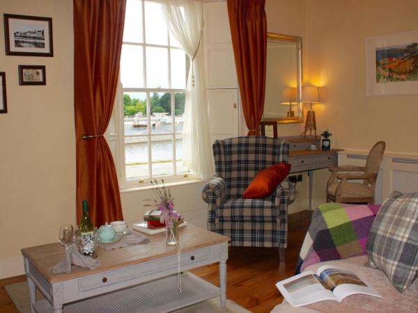 Corrib House Guest Accommodation : photo 1 de la chambre chambre double deluxe - vue sur mer