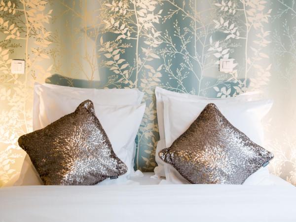BnB City : photo 2 de la chambre chambre double avec salle de bains privative