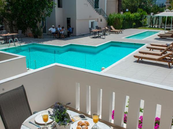 Lefkadio Suites : photo 1 de la chambre suite avec jacuzzi