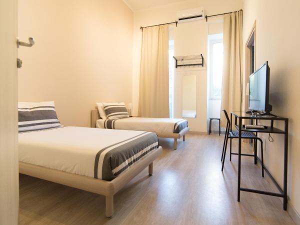 Romano Rooms : photo 2 de la chambre chambre double ou lits jumeaux avec salle de bains privative