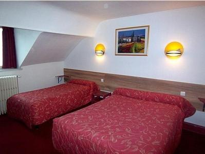 Hôtel Du Stade : photo 4 de la chambre chambre triple