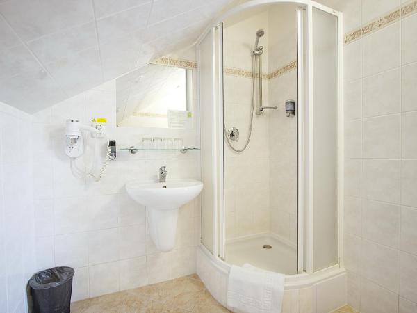 Hotel Atos : photo 6 de la chambre chambre quadruple
