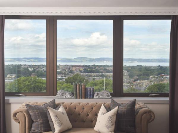 InterContinental Edinburgh The George, an IHG Hotel : photo 2 de la chambre chambre king premium avec vue sur ville