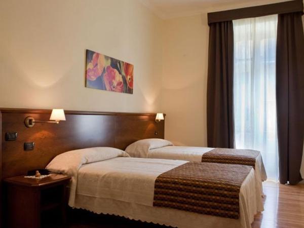 Hotel & Residence Torino Centro - Stazione Porta Susa : photo 5 de la chambre chambre double ou lits jumeaux