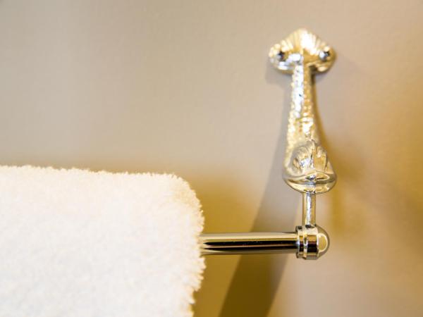 BnB City : photo 7 de la chambre chambre double avec salle de bains privative