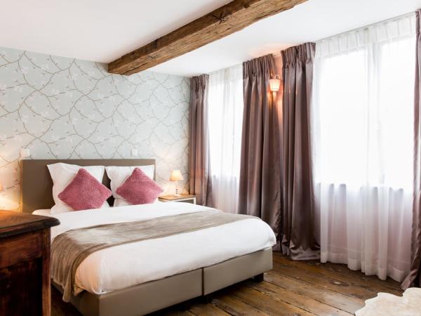 BnB City : photo 3 de la chambre chambre double avec lit d'appoint