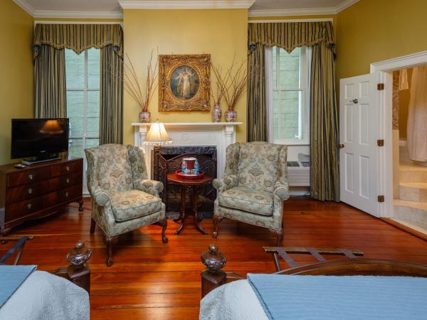 Eliza Thompson House, Historic Inns of Savannah Collection : photo 2 de la chambre chambre st. julian avec 2 lits queen-size - maison principale