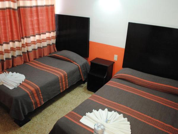 Hotel Jiménez : photo 2 de la chambre chambre triple