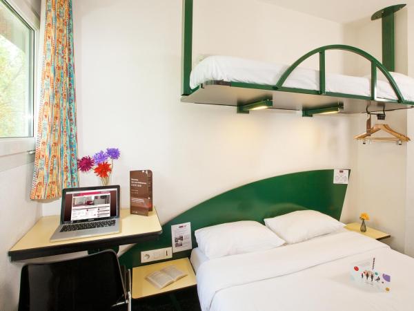 Hotel Cerise Nancy : photo 9 de la chambre chambre triple