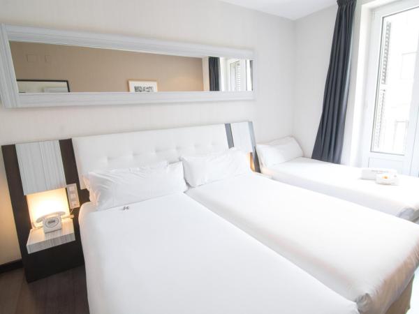 Petit Palace Arenal : photo 3 de la chambre chambre triple