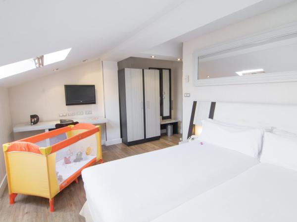 Petit Palace Arenal : photo 9 de la chambre chambre double ou lits jumeaux (1-2 adultes)