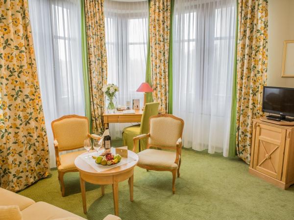 Central-Hotel Kaiserhof : photo 2 de la chambre suite junior