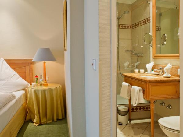 Central-Hotel Kaiserhof : photo 2 de la chambre chambre double standard