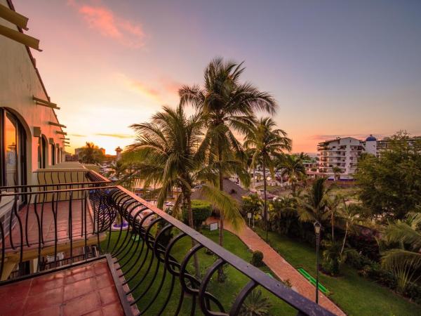 Flamingo Vallarta Hotel & Marina : photo 8 de la chambre chambre standard