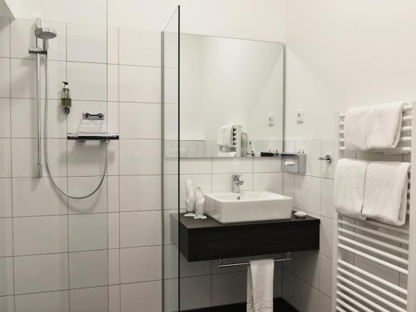 UHU Gästehaus Superior : photo 7 de la chambre chambre simple