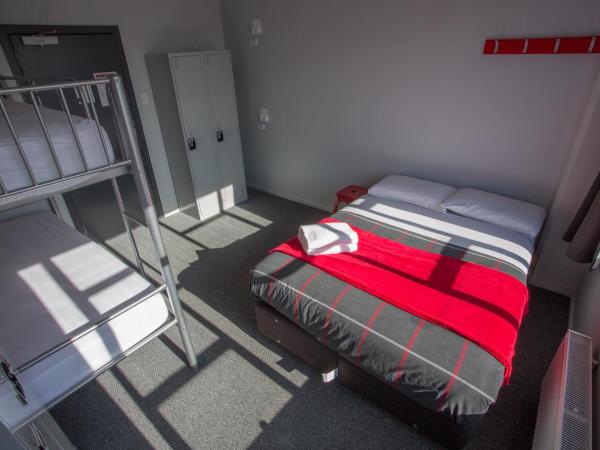 Urbanz : photo 2 de la chambre chambre familiale avec salle de bains commune