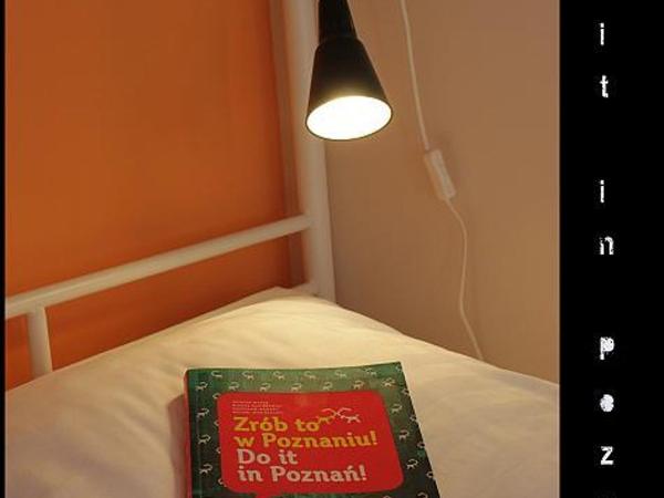La Guitarra Hostel Poznań : photo 1 de la chambre chambre quadruple avec salle de bains commune