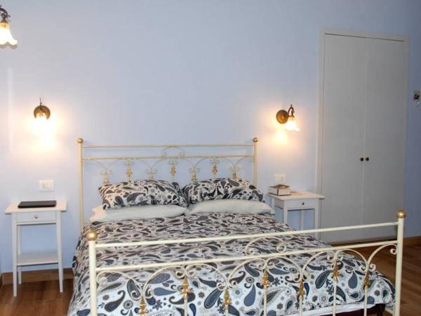 Da Nonna Vera : photo 4 de la chambre chambre de luxe avec salle de bains privative