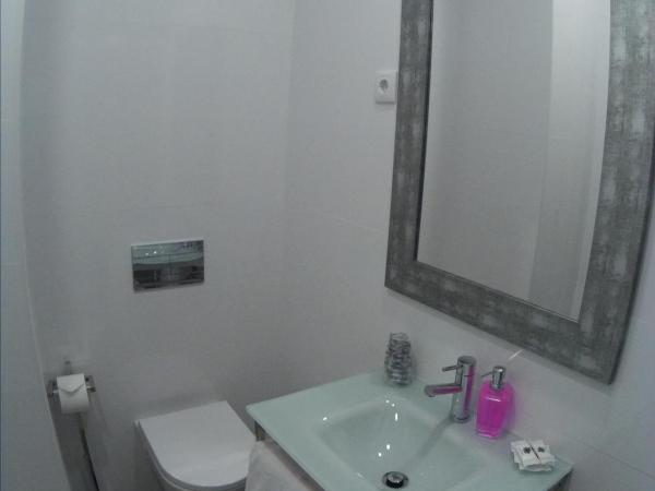 Pensao Estacao Central : photo 7 de la chambre chambre triple supérieure