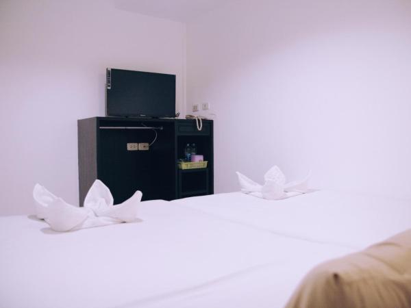 Erawan House : photo 6 de la chambre chambre lits jumeaux standard