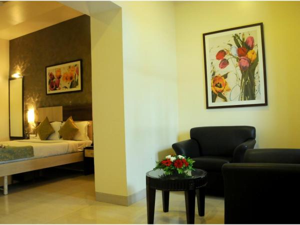 Hotel Madhav International Pune Railway Station : photo 1 de la chambre chambre deluxe double ou lits jumeaux