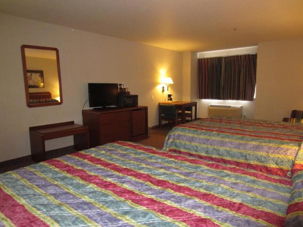 Hospitality Inn : photo 1 de la chambre chambre avec 2 grands lits queen-size 