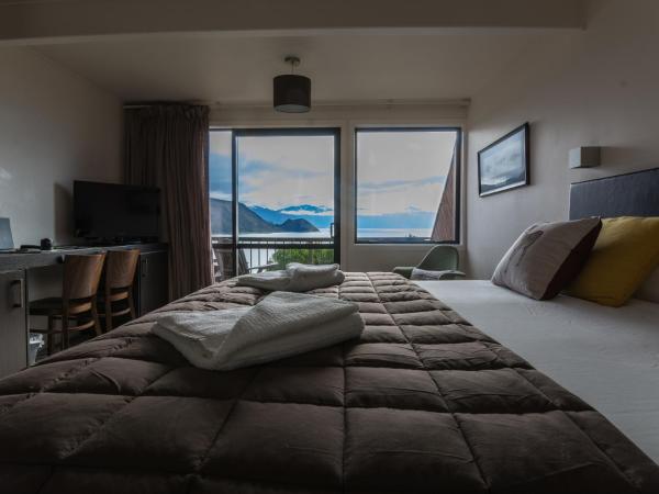Hawea Hotel : photo 5 de la chambre chambre d’hôtel familiale avec mezzanine et salle de bains privative - vue sur lac