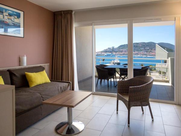 Best Western Plus Ajaccio Amiraut : photo 2 de la chambre suite 1 chambre avec terrasse - vue sur mer