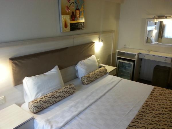 Grand Zeybek Hotel : photo 2 de la chambre suite