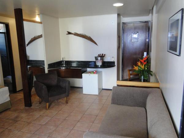 Plaza Praia Suítes : photo 5 de la chambre suite avec jacuzzi