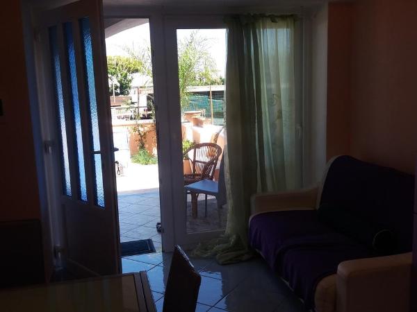 Casal San Domenico : photo 3 de la chambre appartement avec vue partielle sur mer