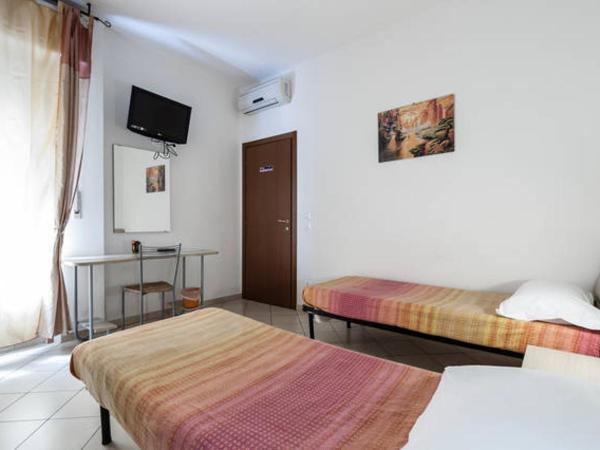 Affittacamere Scotto : photo 3 de la chambre chambre double ou lits jumeaux avec salle de bains