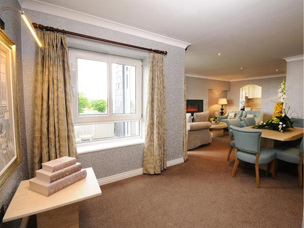 Flannery's Hotel : photo 3 de la chambre suite exécutive