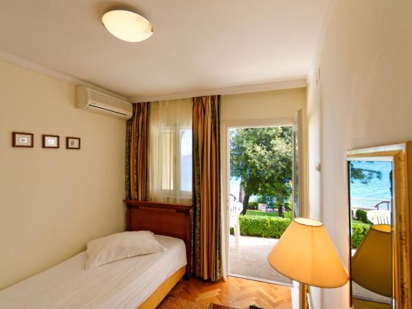 Hotel Val All Inclusive : photo 1 de la chambre chambre simple avec terrasse - côté mer