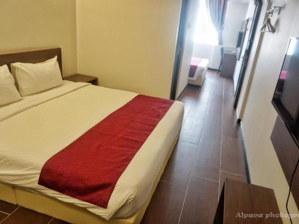 Nex Hotel Johor Bahru : photo 2 de la chambre suite lit queen-size