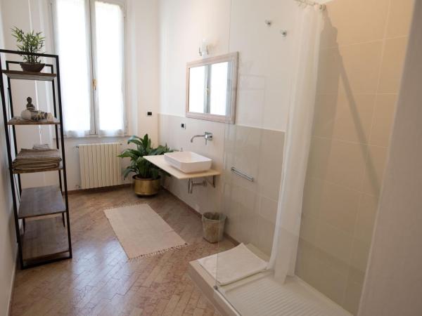 Maison Étoile : photo 6 de la chambre suite avec balcon