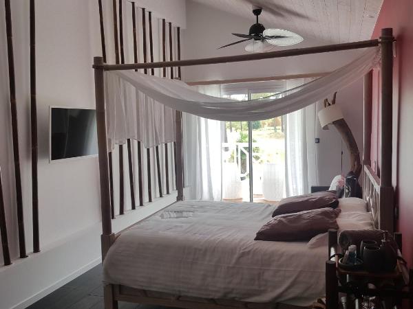 Villa BORA BORA : photo 7 de la chambre suite - vue sur piscine