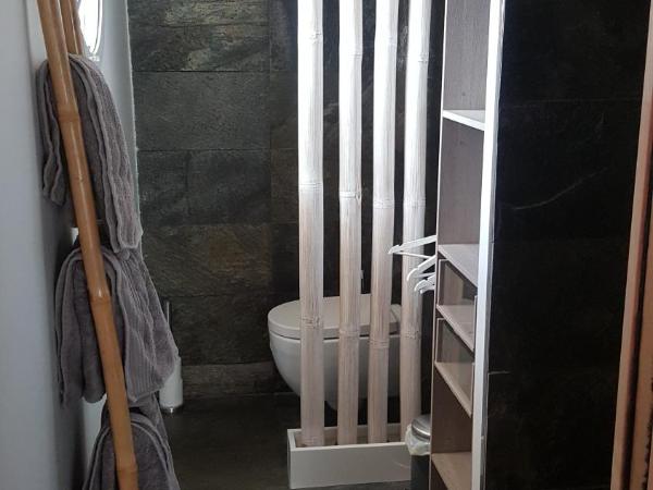 Villa BORA BORA : photo 6 de la chambre suite - vue sur piscine