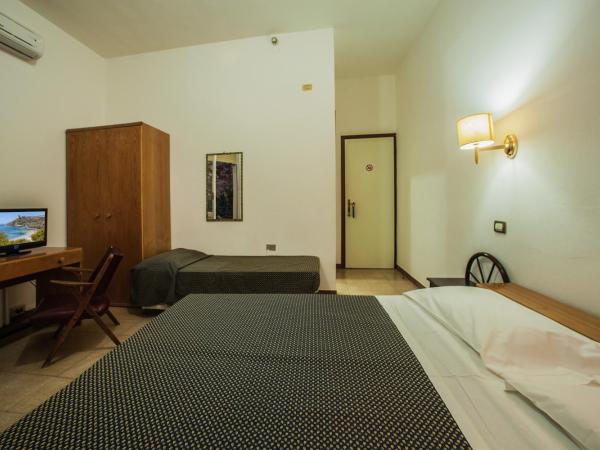 Hotel Calamosca : photo 3 de la chambre chambre double ou lits jumeaux