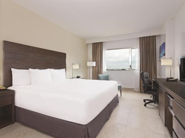 Wyndham Garden Cancun Downtown : photo 4 de la chambre chambre lit king-size - non-fumeurs