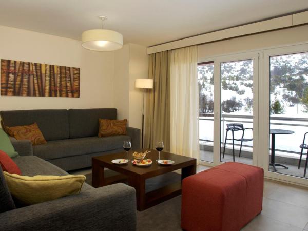 Village Condo : photo 3 de la chambre appartement (2 adultes)