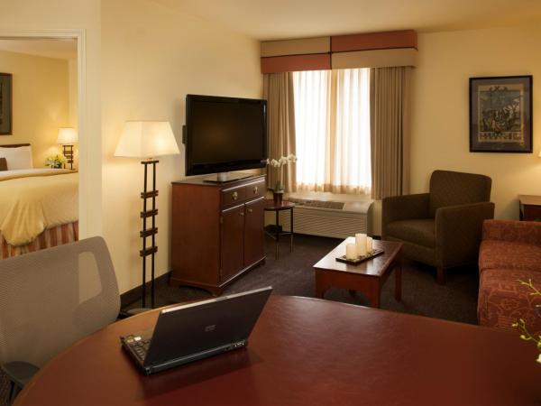 Larkspur Landing Sacramento-An All-Suite Hotel : photo 4 de la chambre suite exécutive