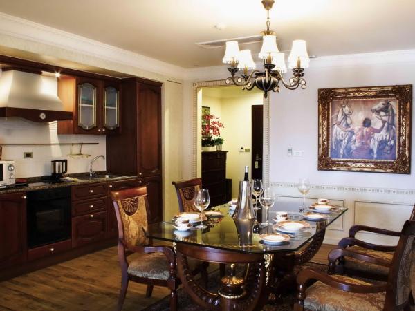 Four Seasons Place Pattaya : photo 7 de la chambre grande suite