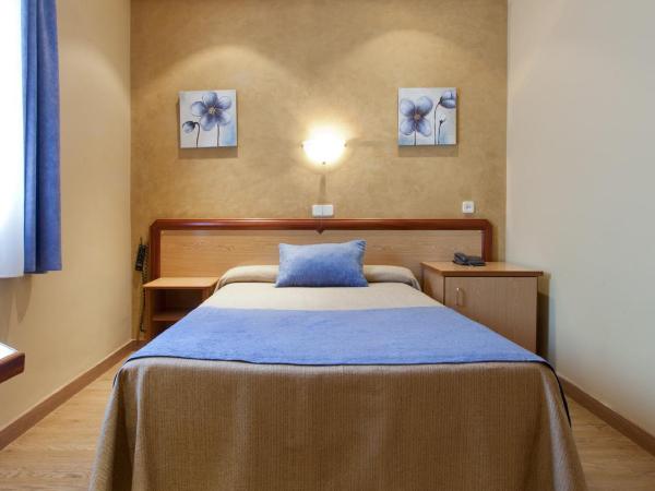 Hotel Mediodia : photo 2 de la chambre chambre simple