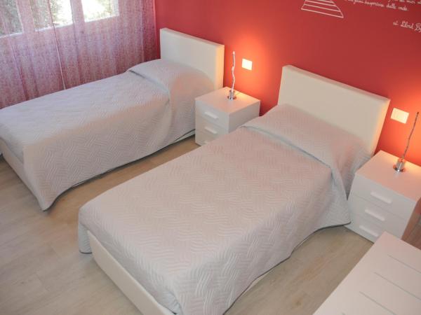 Affittacamere La Perla : photo 4 de la chambre chambre double ou lits jumeaux