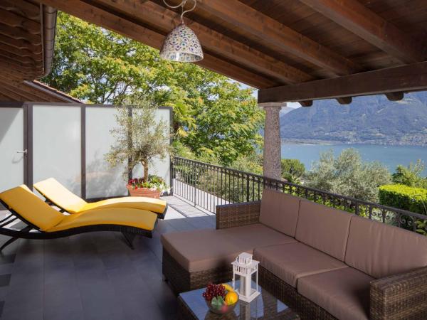Boutique Hotel Albergo Brione : photo 5 de la chambre suite avec vue sur lac 