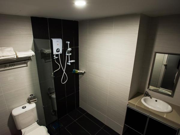 LS Hotel : photo 8 de la chambre chambre familiale