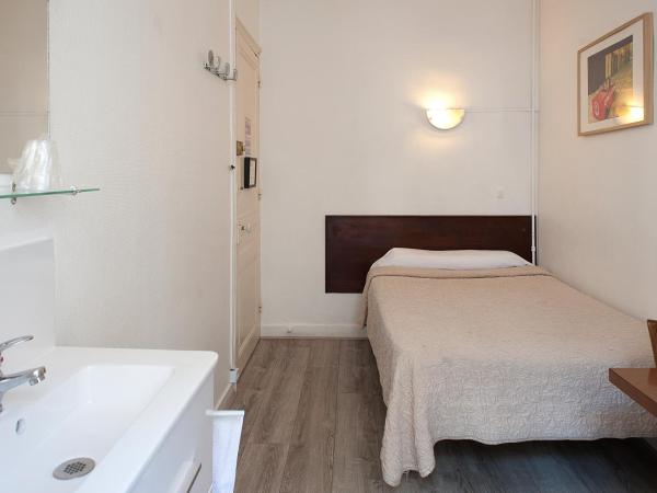 Hôtel des Facultés : photo 1 de la chambre chambre double Économique avec douche et toilettes communes