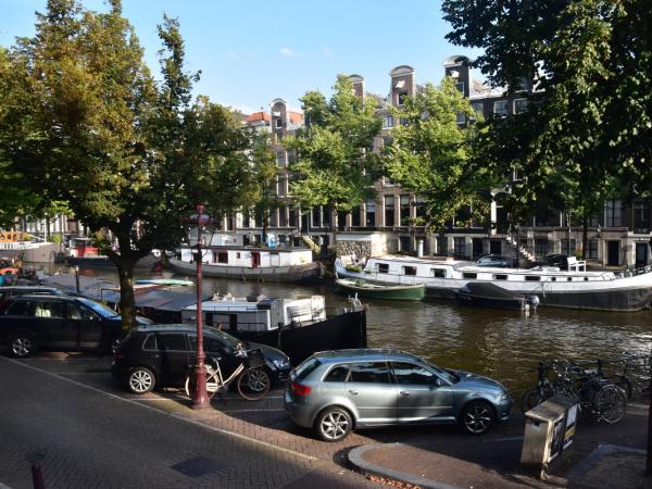 OZO Hotels Armada Amsterdam : photo 2 de la chambre petite chambre double - vue sur canal