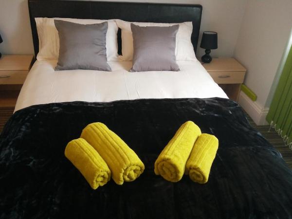 Old Trafford Guest House : photo 2 de la chambre chambre quadruple confort